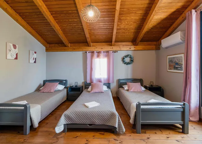 Elia Apartment